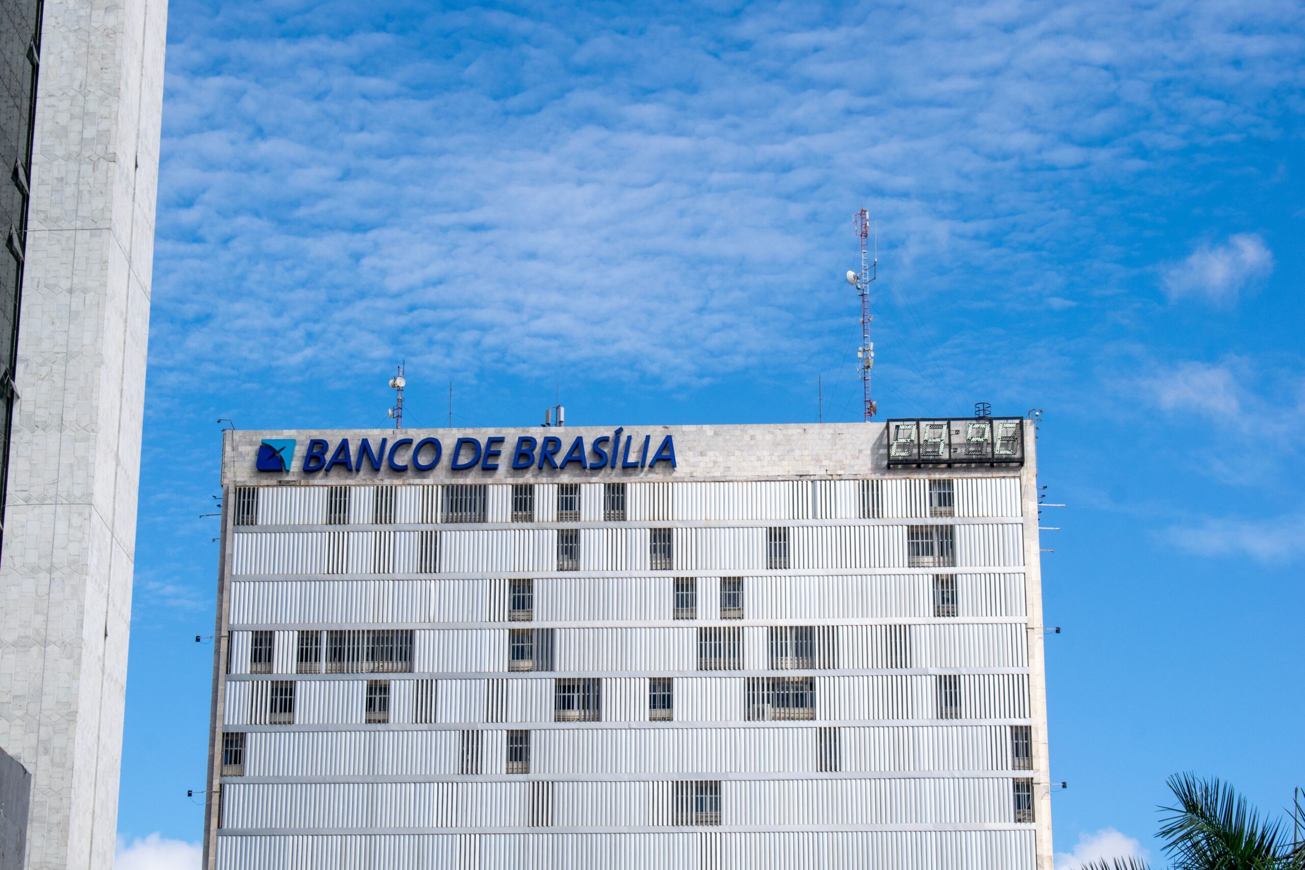 Opening a Bank Account in Brazil as a Foreigner: Step-by-Step
